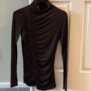 Three Dots ruched funnel top, size small